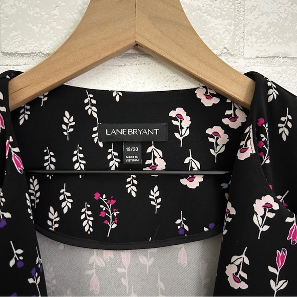 LANE BRYANT Black Flowered Open Bell Sleeve Blazer - Picture 3 of 9